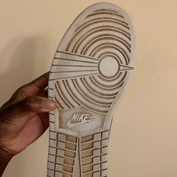 Jordan 1 Mid - Picture 3 of 4